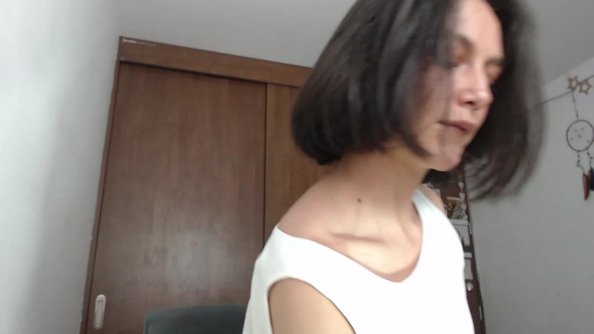 Gallery image thumbnail from Be__Licious's myfreecams stream on, 11/27/2022, 04:00 image 19 of 20