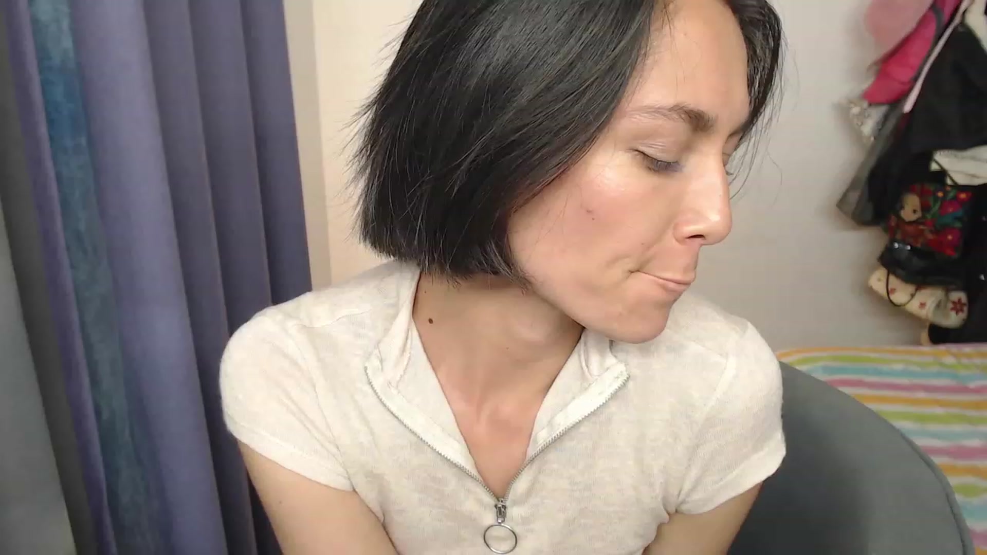 Gallery image thumbnail from Be__Licious's myfreecams stream on, 03/28/2023, 01:40 image 13 of 20
