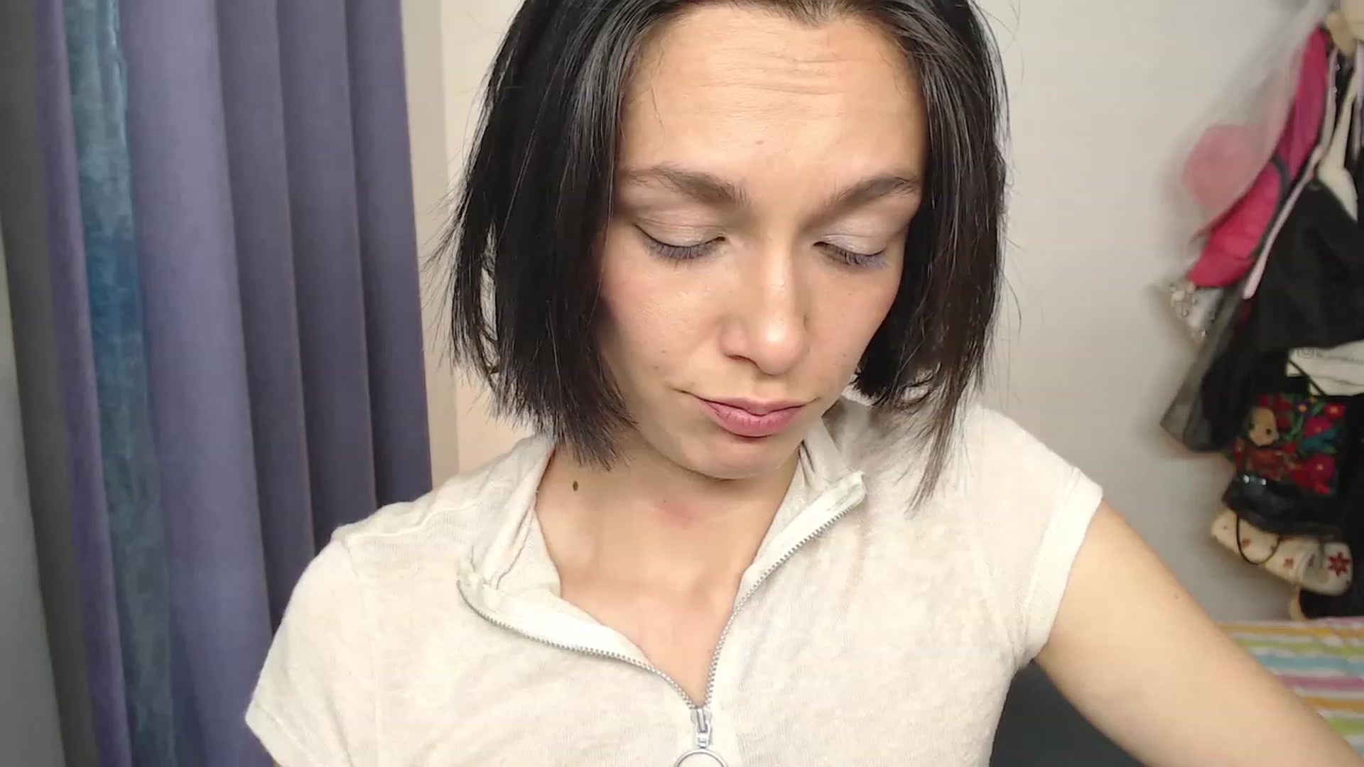 Gallery image thumbnail from Be__Licious's myfreecams stream on, 03/28/2023, 01:40 image 8 of 20