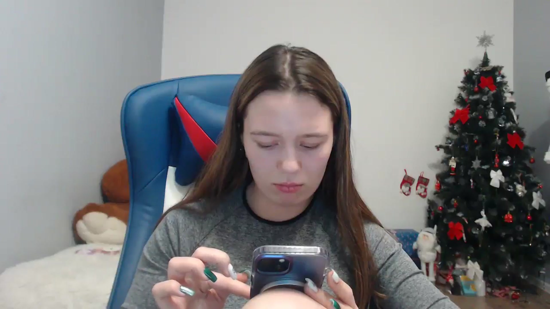 Gallery image thumbnail from Be_beauty's myfreecams stream on, 12/24/2024, 19:45 image 14 of 20
