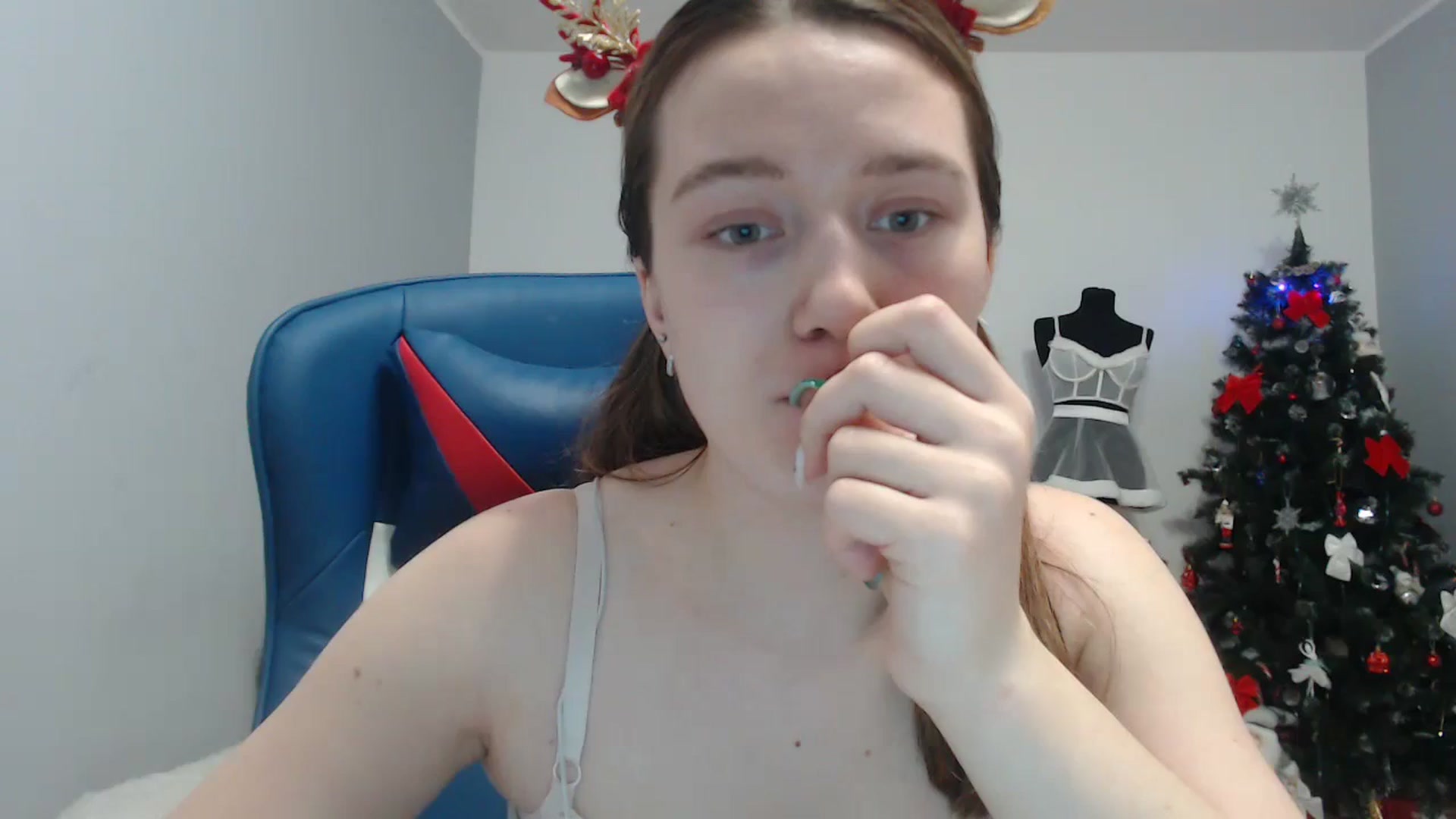 Gallery image thumbnail from Be_beauty's myfreecams stream on, 12/25/2024, 21:04 image 1 of 20