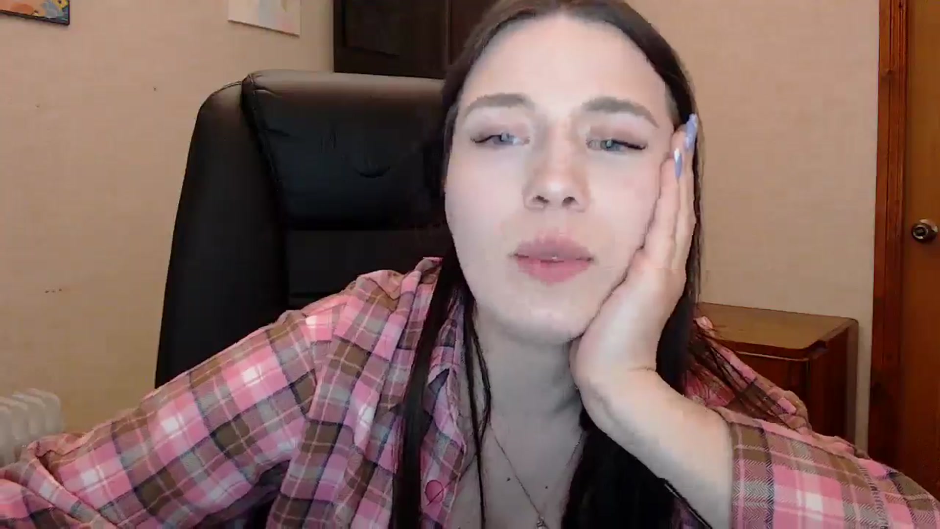 Gallery image thumbnail from Be_beauty's myfreecams stream on, 04/25/2026, 20:22 image 20 of 20