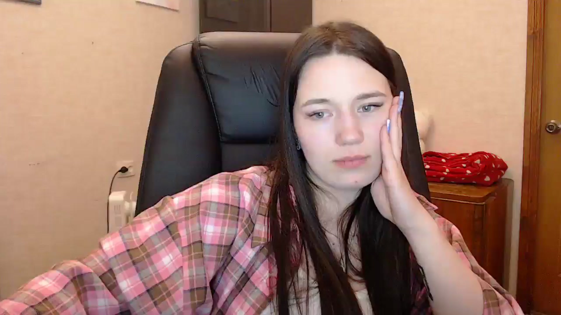 Gallery image thumbnail from Be_beauty's myfreecams stream on, 04/26/2026, 23:06 image 6 of 20