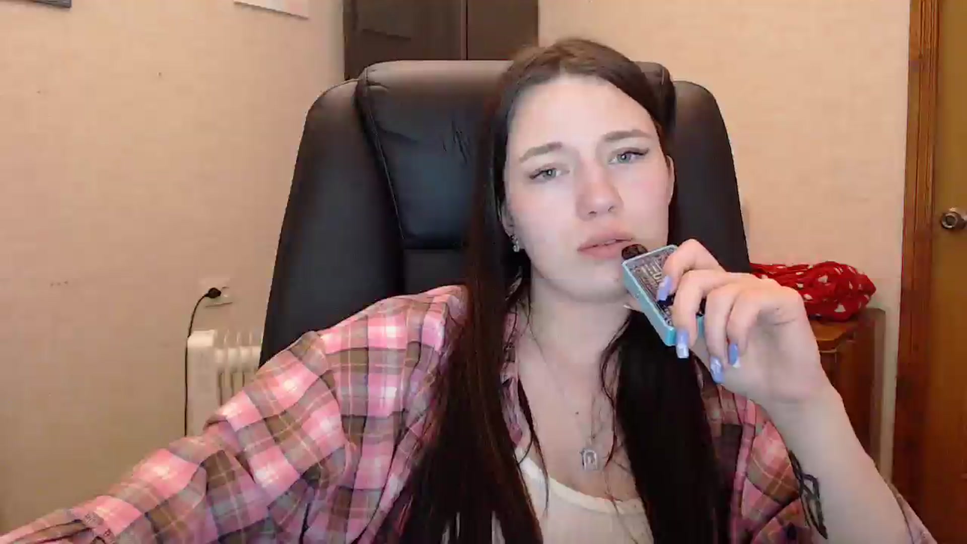 Gallery image thumbnail from Be_beauty's myfreecams stream on, 04/26/2026, 23:06 image 2 of 20