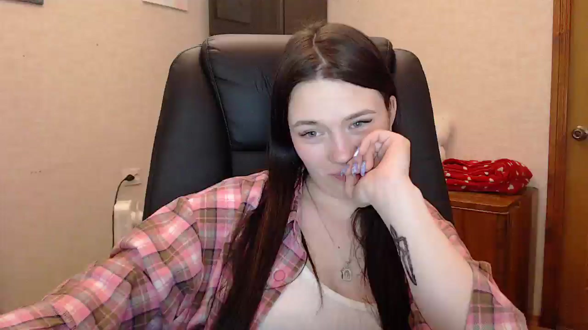 Gallery image thumbnail from Be_beauty's myfreecams stream on, 04/26/2026, 23:06 image 1 of 20