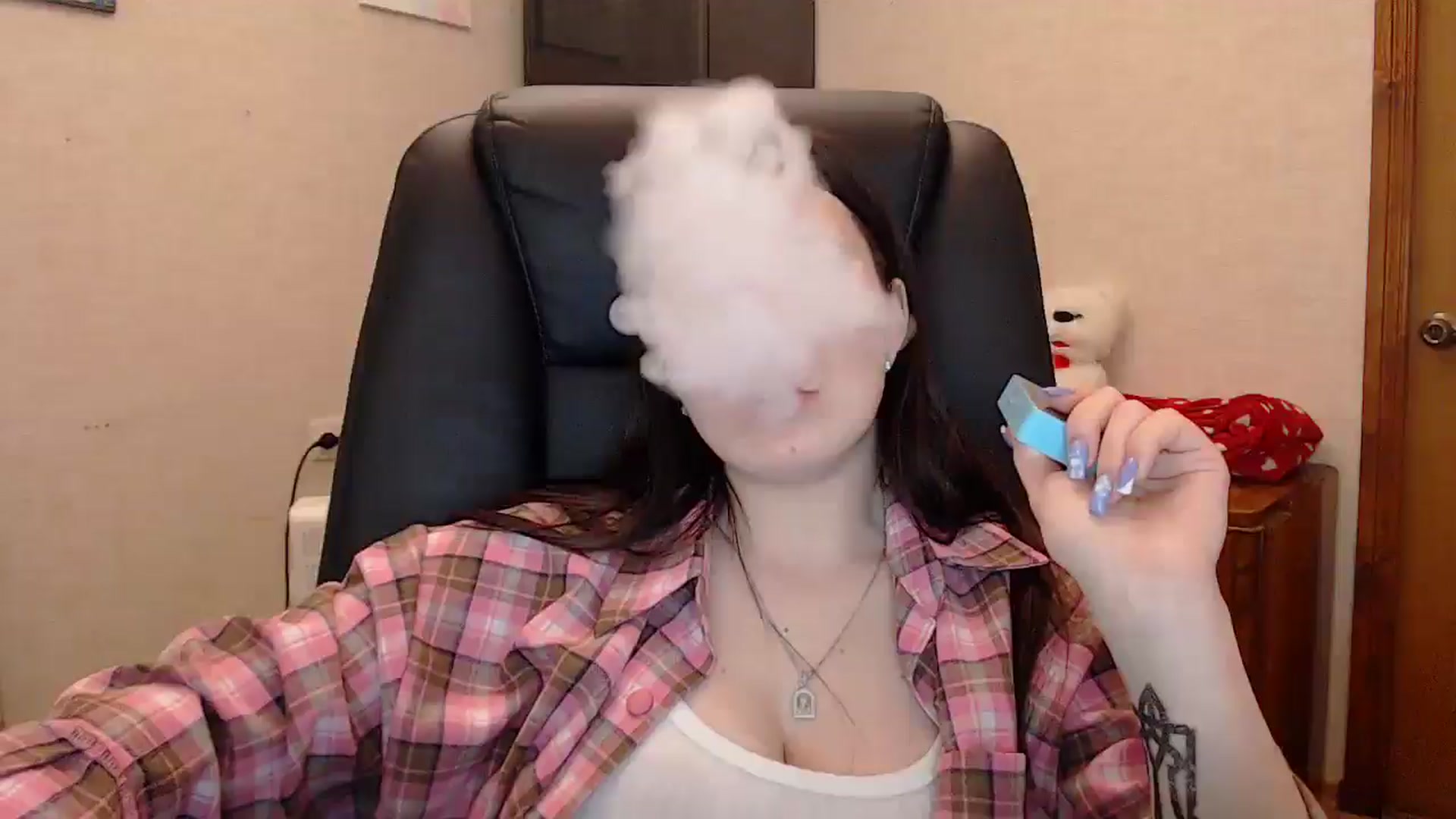 Gallery image thumbnail from Be_beauty's myfreecams stream on, 04/26/2026, 23:06 image 19 of 20