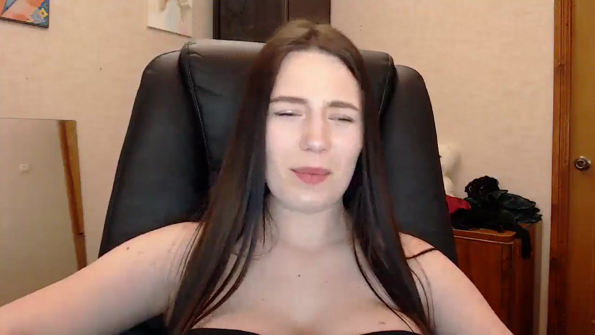 Gallery image thumbnail from Be_beauty's myfreecams stream on, 05/01/2026, 19:08 image 7 of 20