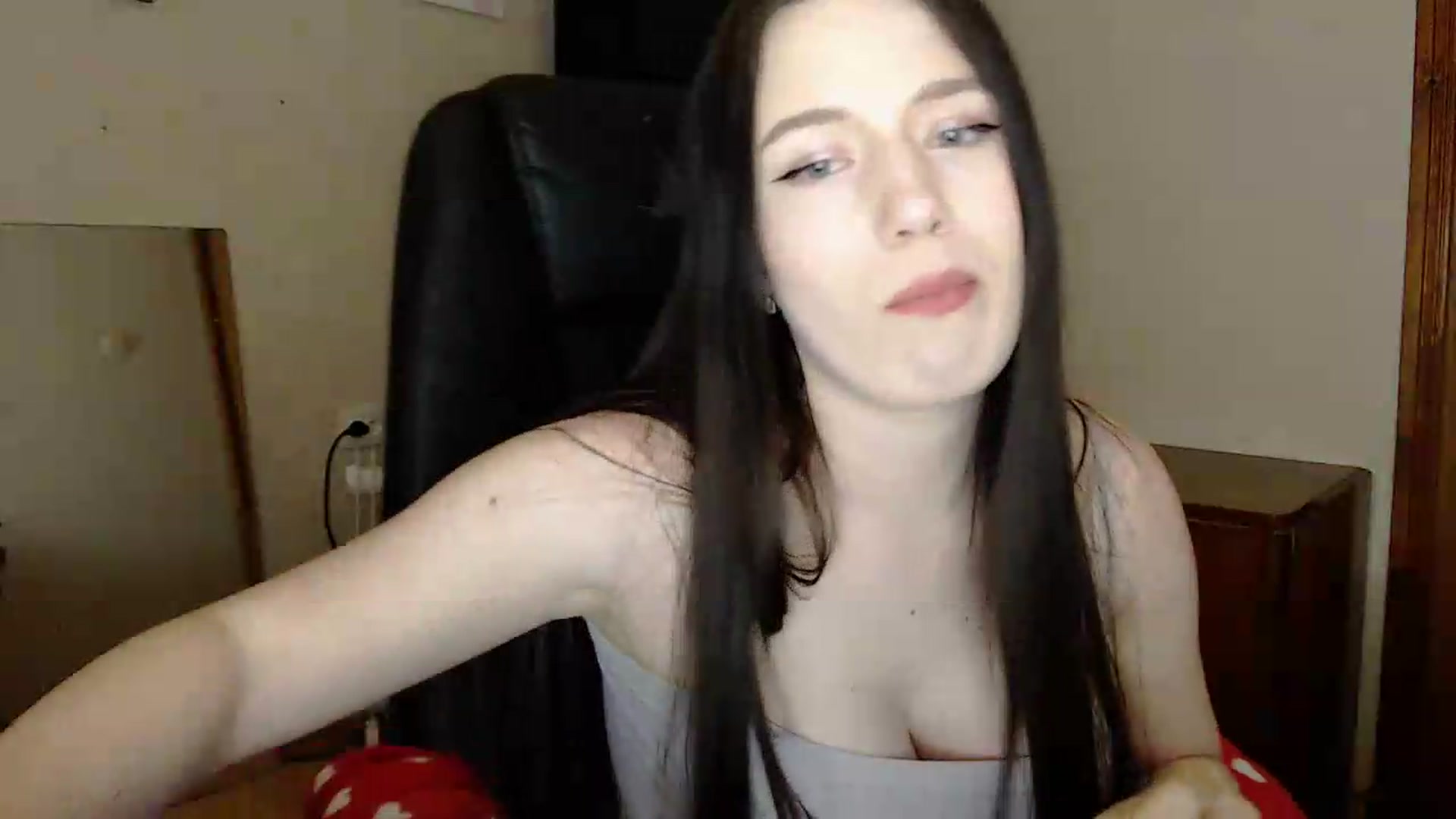 Gallery image thumbnail from Be_beauty's myfreecams stream on, 05/03/2026, 20:21 image 8 of 20