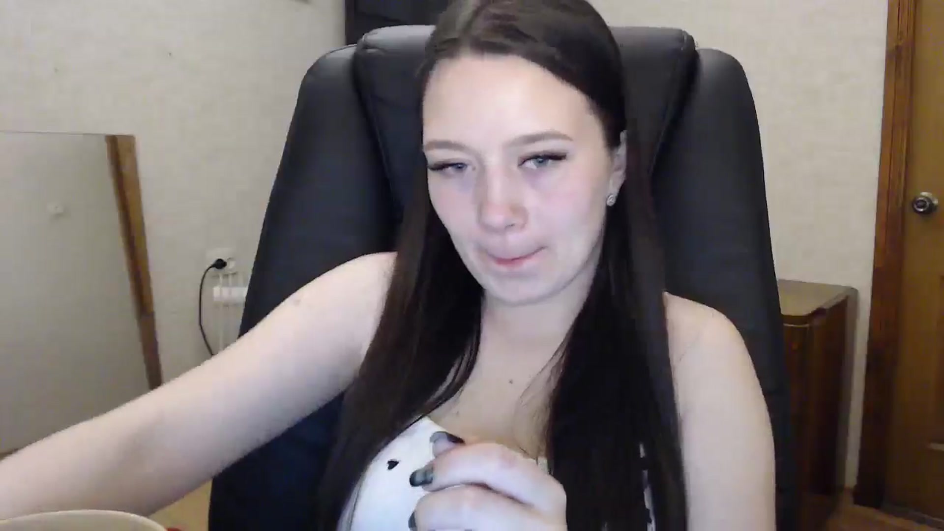 Gallery image thumbnail from Be_beauty's myfreecams stream on, 05/05/2026, 20:49 image 18 of 20