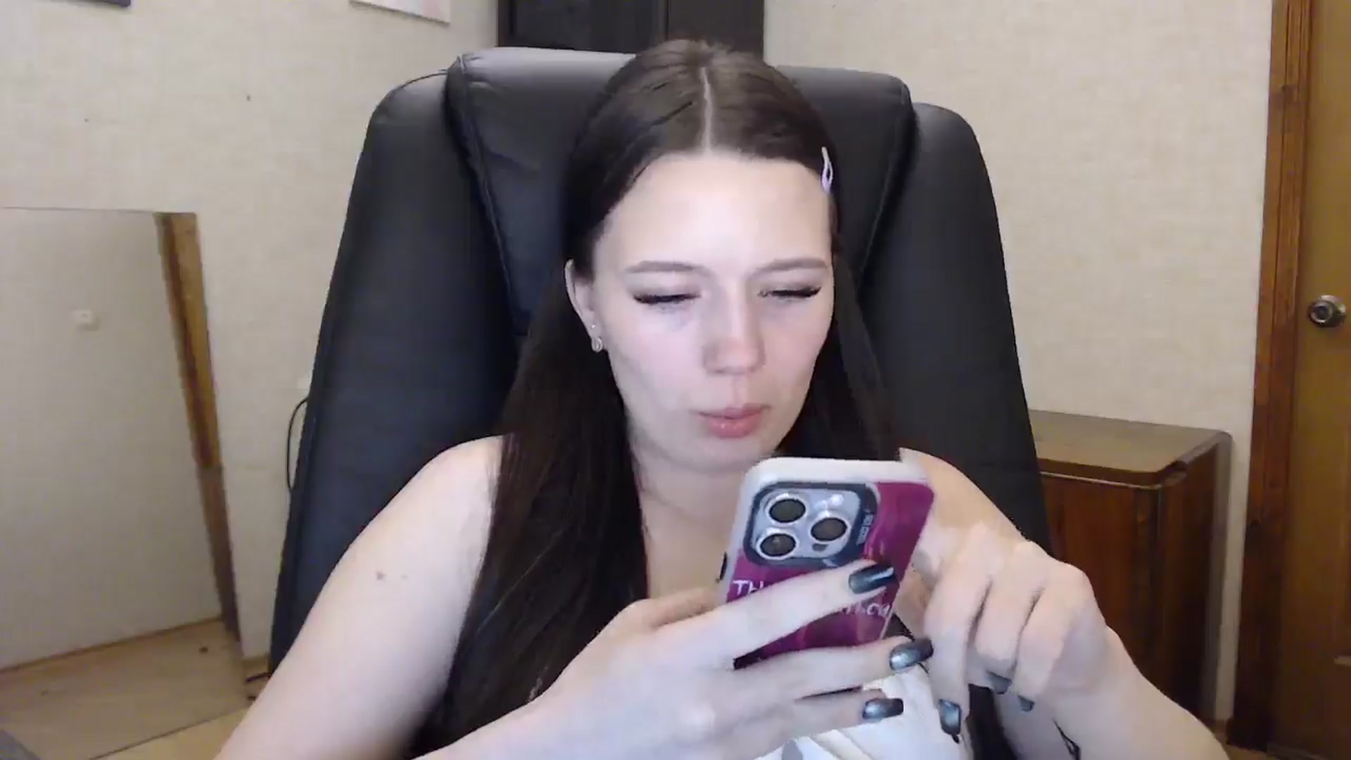 Gallery image thumbnail from Be_beauty's myfreecams stream on, 05/05/2026, 20:49 image 5 of 20