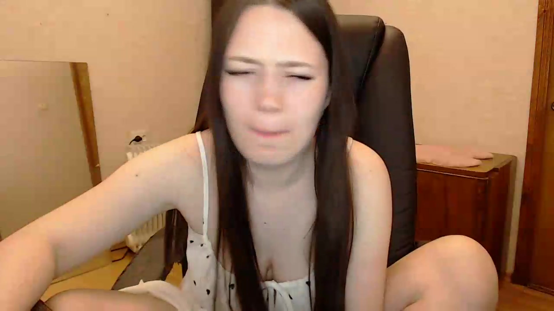 Gallery image thumbnail from Be_beauty's myfreecams stream on, 05/08/2026, 20:36 image 12 of 20