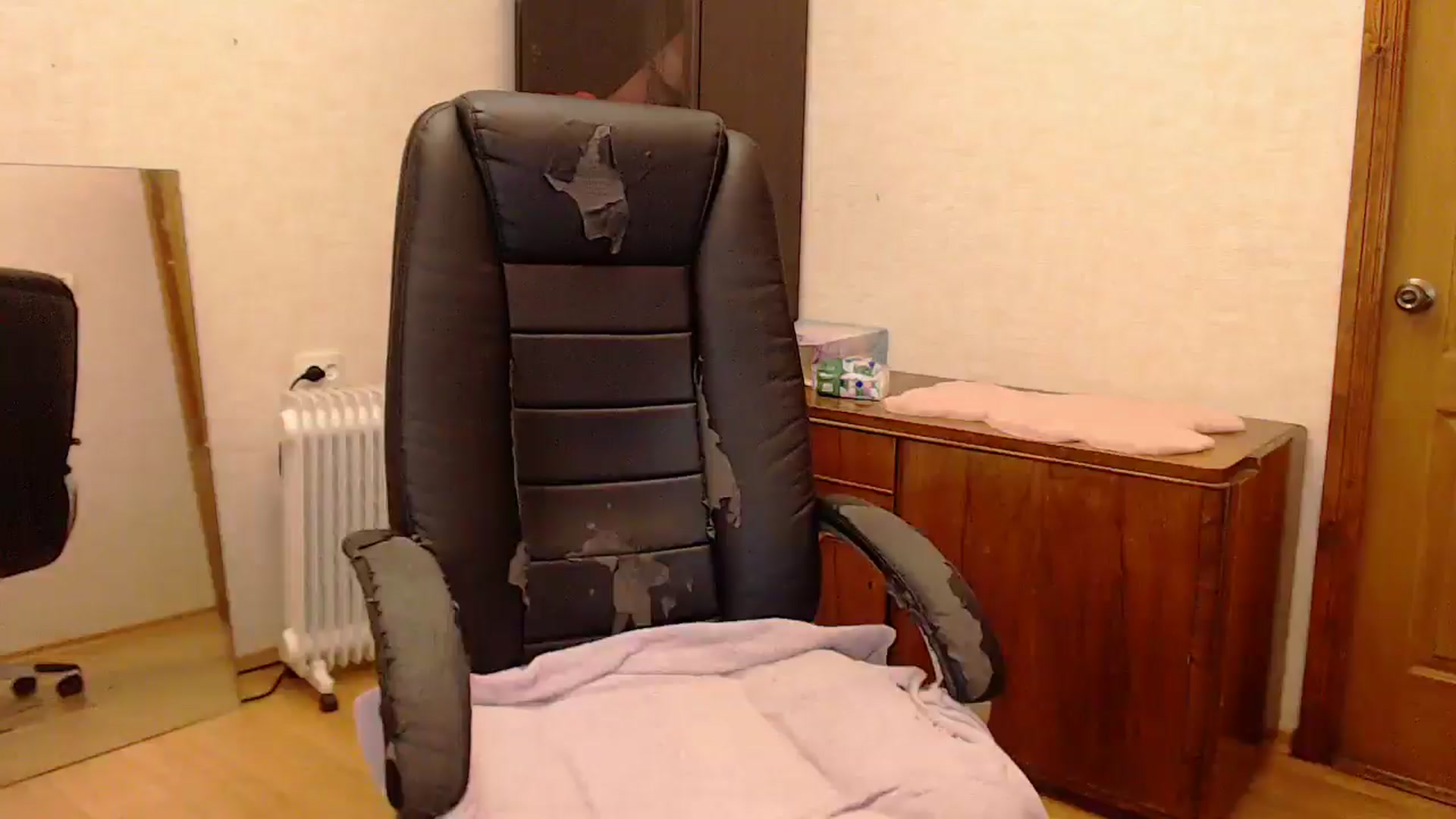 Gallery image thumbnail from Be_beauty's myfreecams stream on, 05/10/2026, 21:23 image 7 of 20