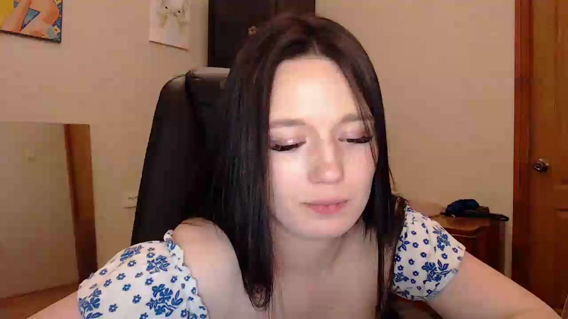 Gallery image thumbnail from Be_beauty's myfreecams stream on, 05/31/2026, 20:45 image 1 of 20