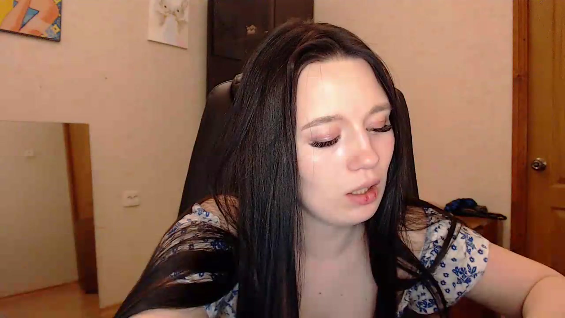 Gallery image thumbnail from Be_beauty's myfreecams stream on, 05/31/2026, 20:45 image 3 of 20