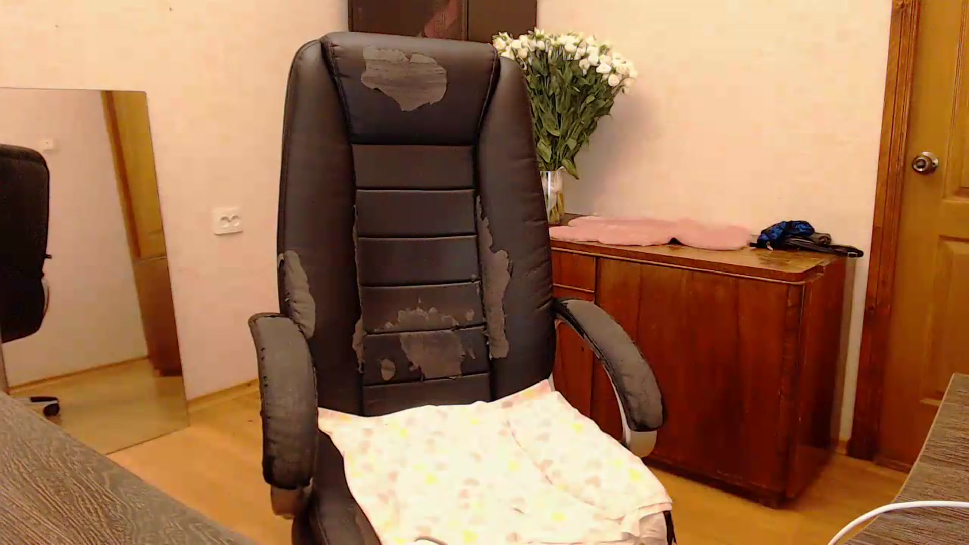 Gallery image thumbnail from Be_beauty's myfreecams stream on, 05/31/2026, 20:45 image 17 of 20