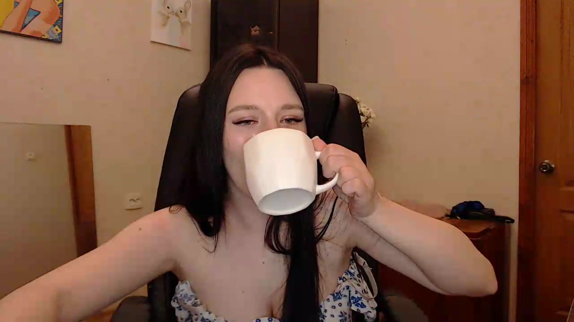 Gallery image thumbnail from Be_beauty's myfreecams stream on, 05/31/2026, 20:45 image 11 of 20