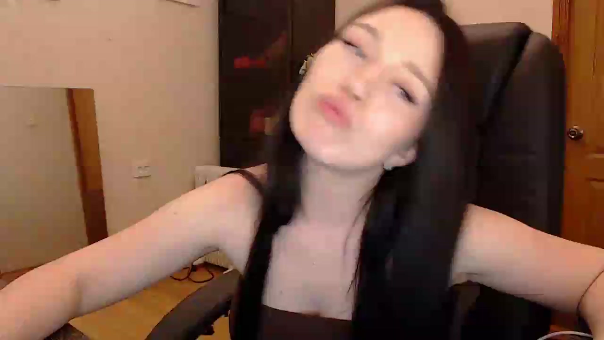 Gallery image thumbnail from Be_beauty's myfreecams stream on, 05/31/2026, 22:17 image 1 of 20