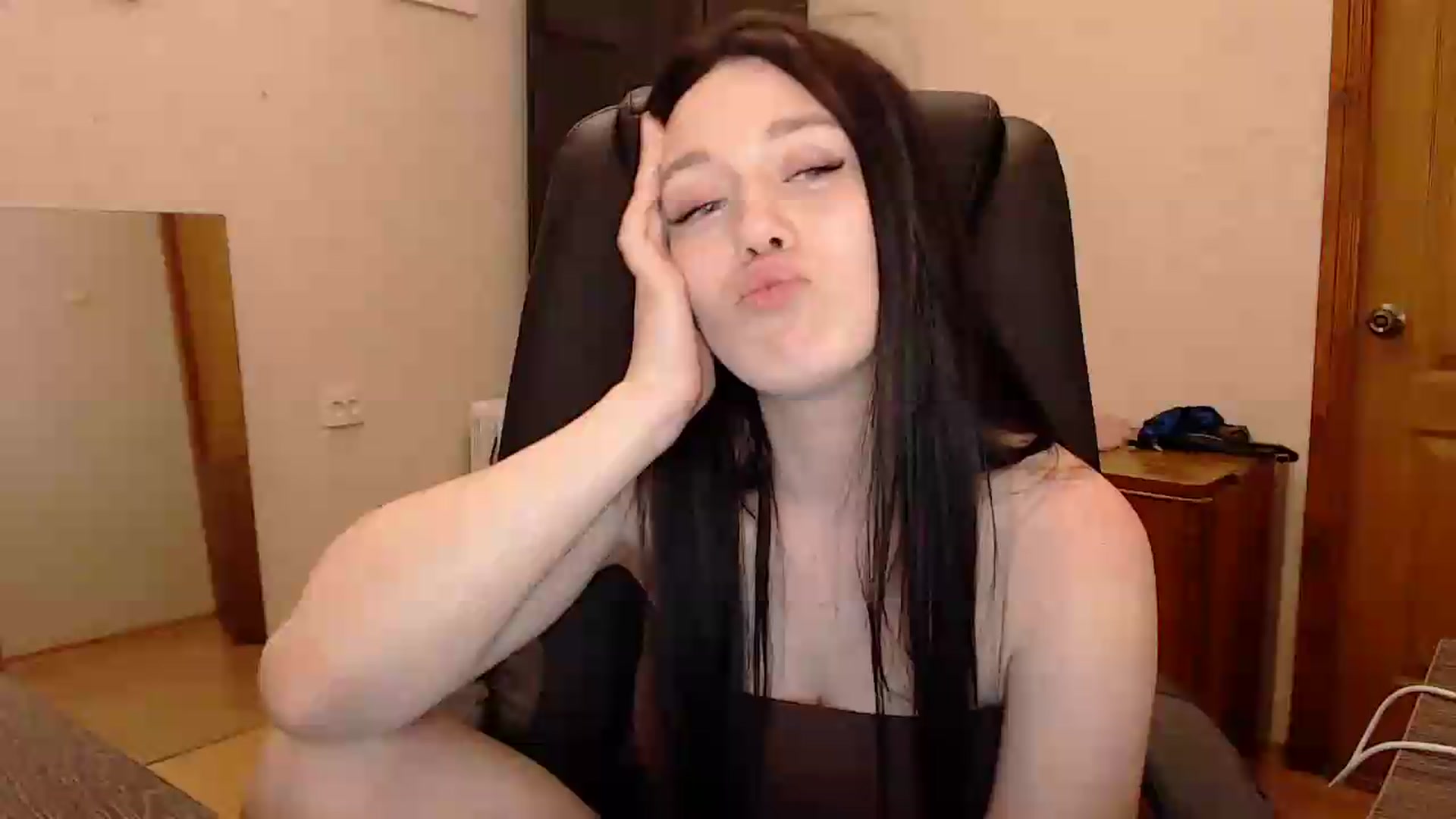 Gallery image thumbnail from Be_beauty's myfreecams stream on, 05/31/2026, 22:17 image 17 of 20