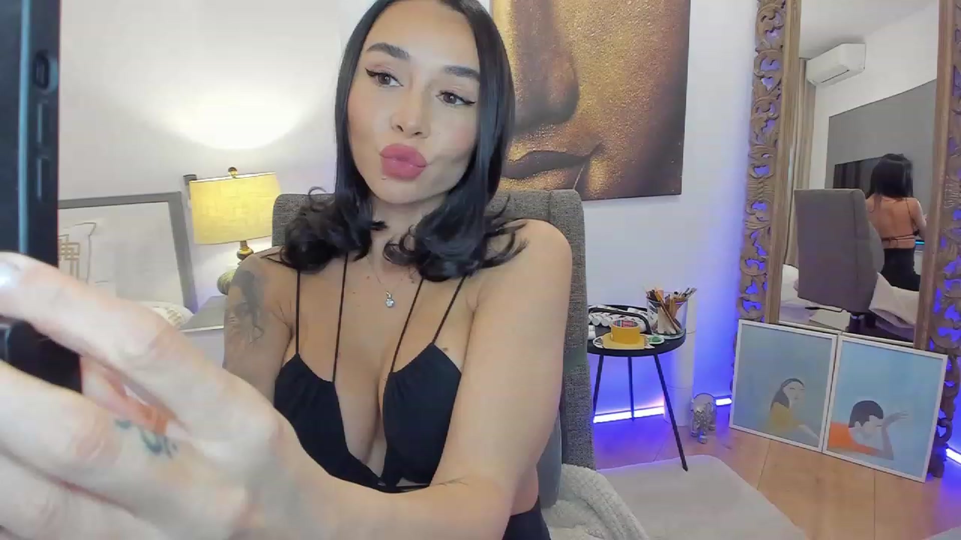 Gallery image thumbnail from BeaBeatrice's myfreecams stream on, 11/17/2022, 17:12 image 5 of 20