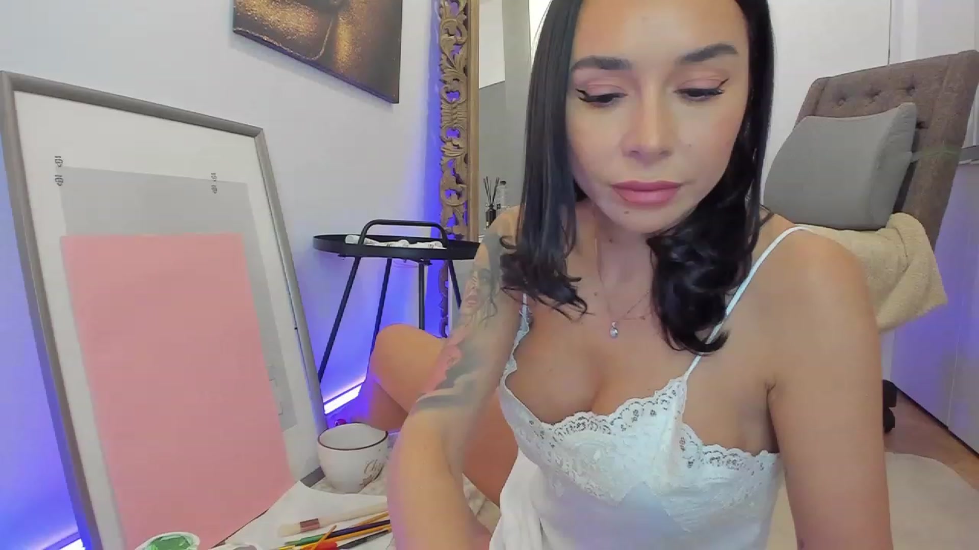 Gallery image thumbnail from BeaBeatrice's myfreecams stream on, 11/17/2022, 21:16 image 2 of 20