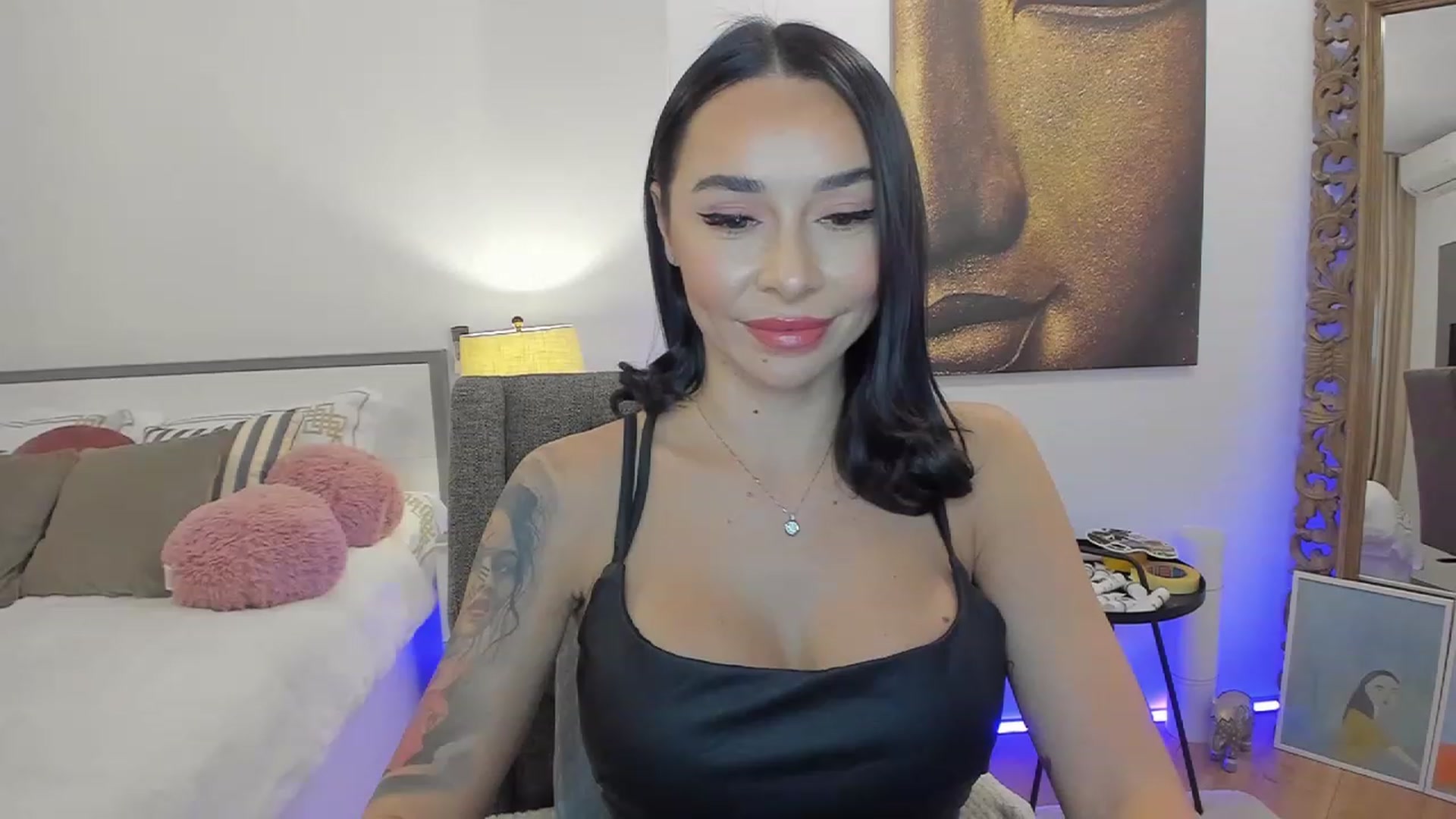 Gallery image thumbnail from BeaBeatrice's myfreecams stream on, 11/18/2022, 17:20 image 9 of 20