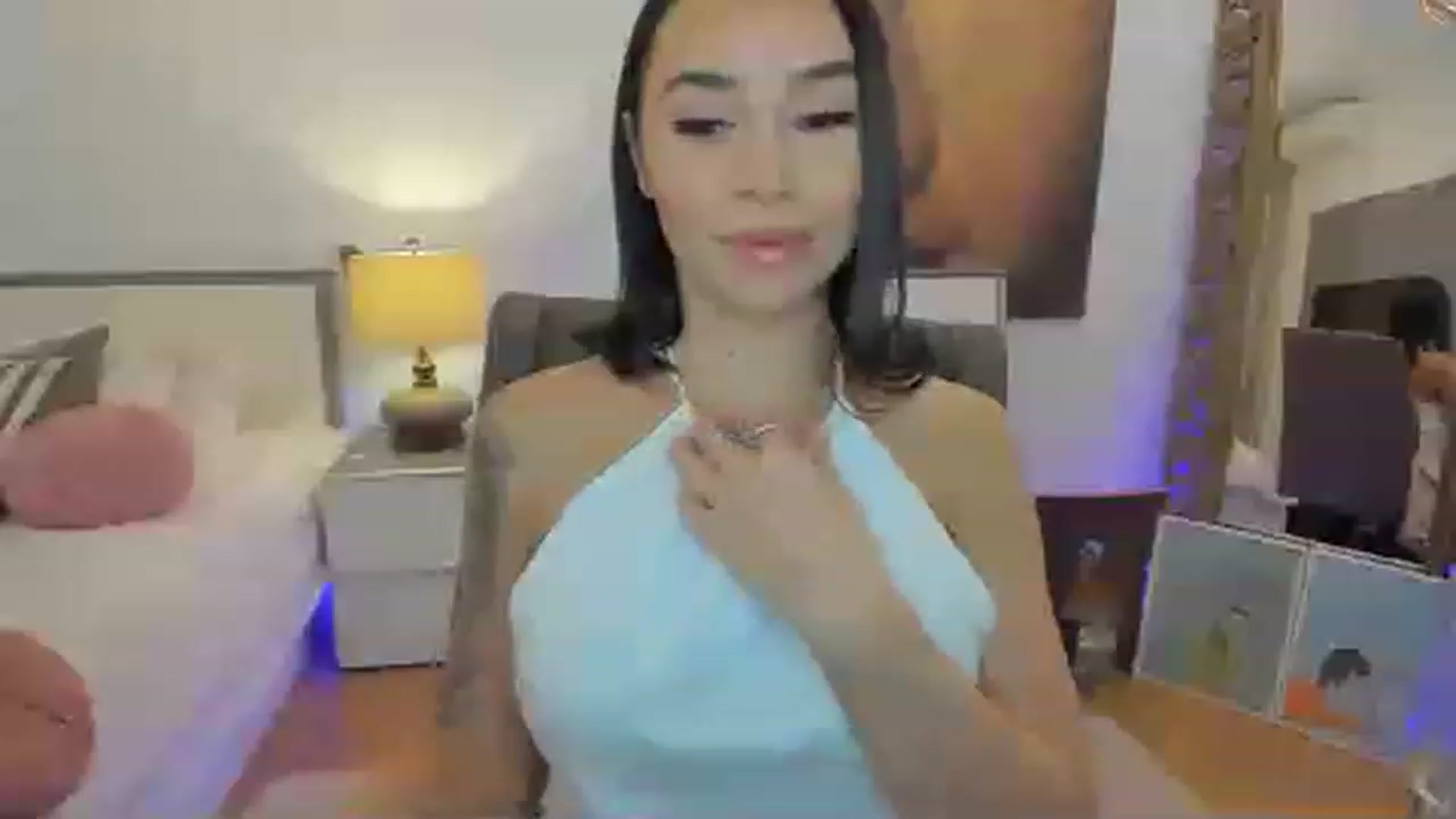 Gallery image thumbnail from BeaBeatrice's myfreecams stream on, 11/19/2022, 20:13 image 5 of 20
