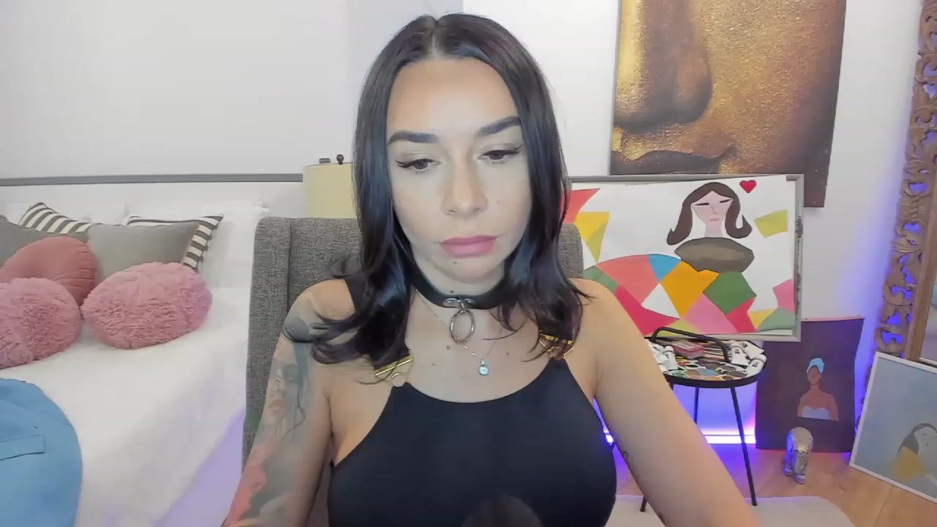 Gallery image thumbnail from BeaBeatrice's myfreecams stream on, 11/25/2022, 09:20 image 3 of 20