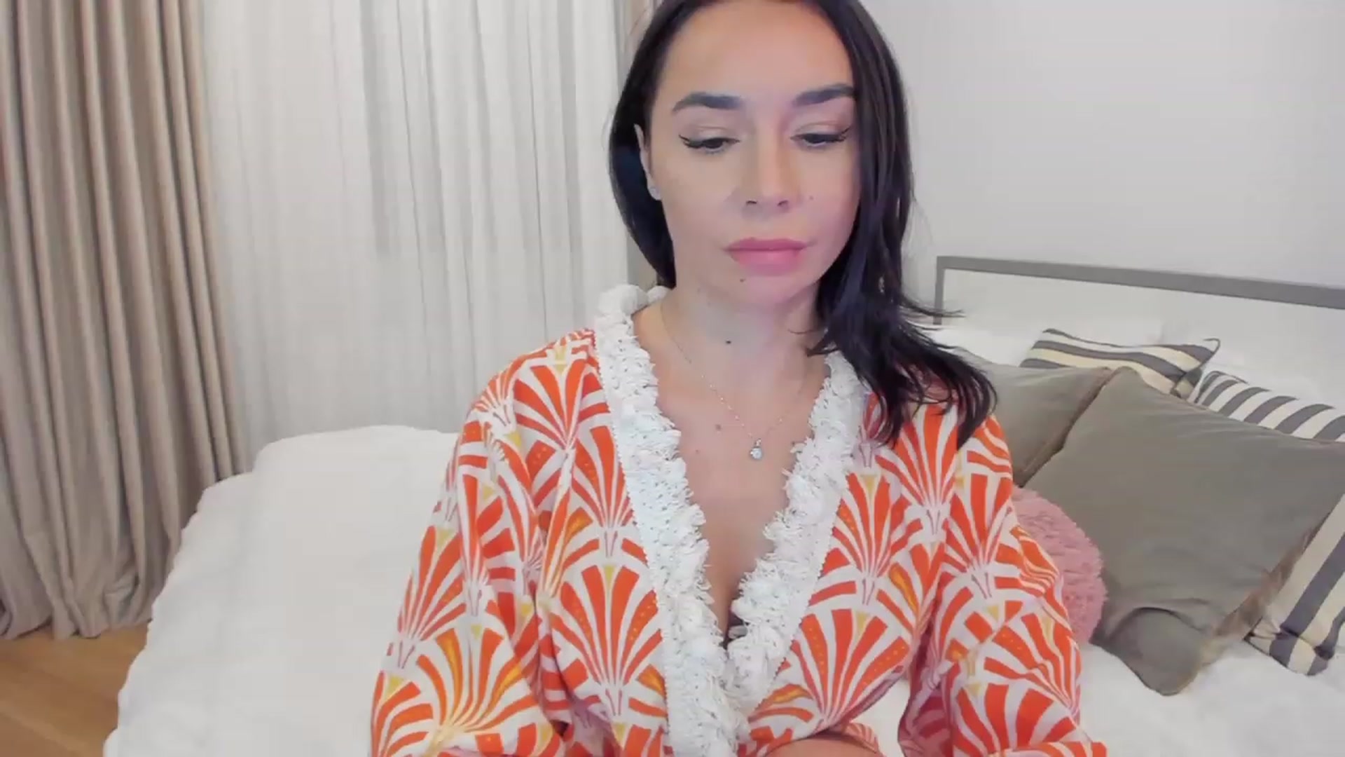 Gallery image thumbnail from BeaBeatrice's myfreecams stream on, 11/25/2022, 17:59 image 13 of 20