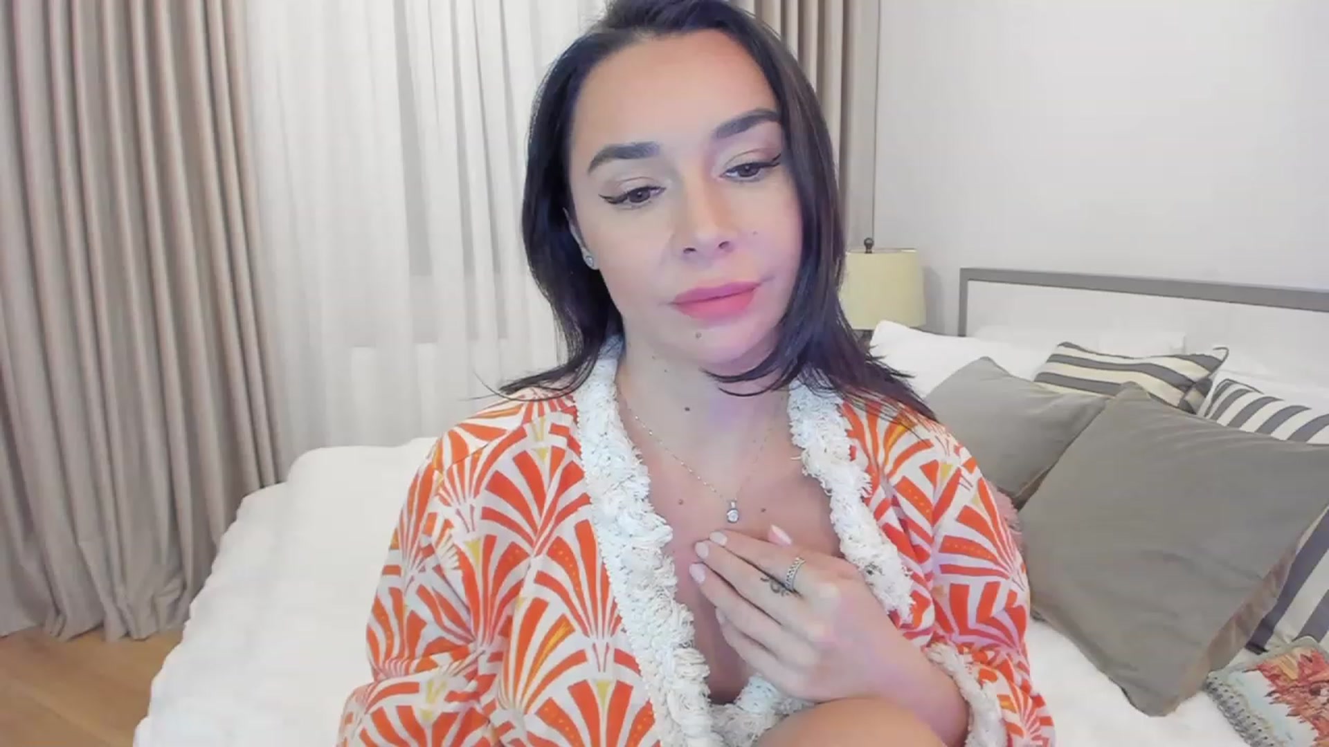 Gallery image thumbnail from BeaBeatrice's myfreecams stream on, 11/25/2022, 18:51 image 19 of 20