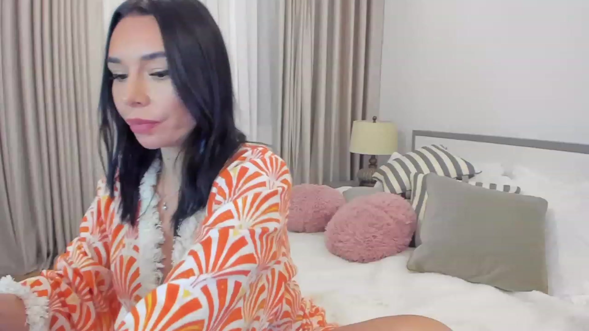 Gallery image thumbnail from BeaBeatrice's myfreecams stream on, 11/27/2022, 16:39 image 18 of 20
