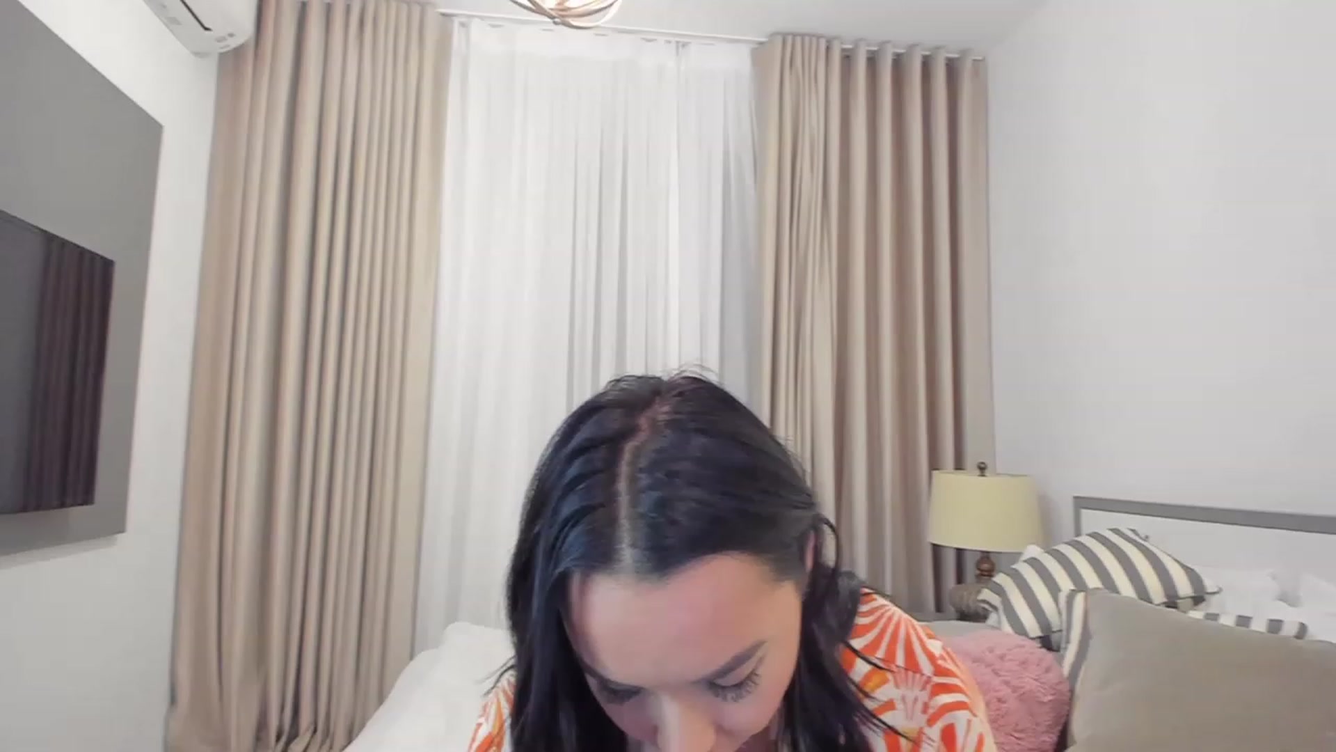 Gallery image thumbnail from BeaBeatrice's myfreecams stream on, 11/27/2022, 19:41 image 4 of 20