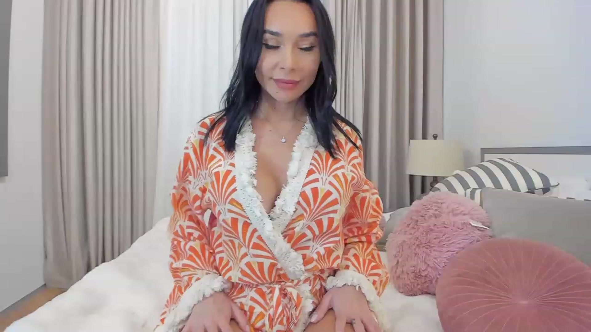 Gallery image thumbnail from BeaBeatrice's myfreecams stream on, 11/27/2022, 19:41 image 13 of 20
