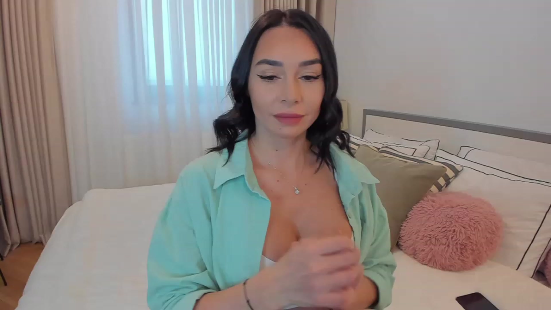 Gallery image thumbnail from BeaBeatrice's myfreecams stream on, 12/01/2022, 14:08 image 1 of 20