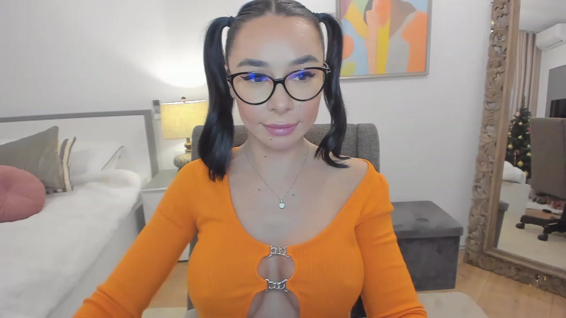 Gallery image thumbnail from BeaBeatrice's myfreecams stream on, 12/30/2022, 24:03 image 8 of 20