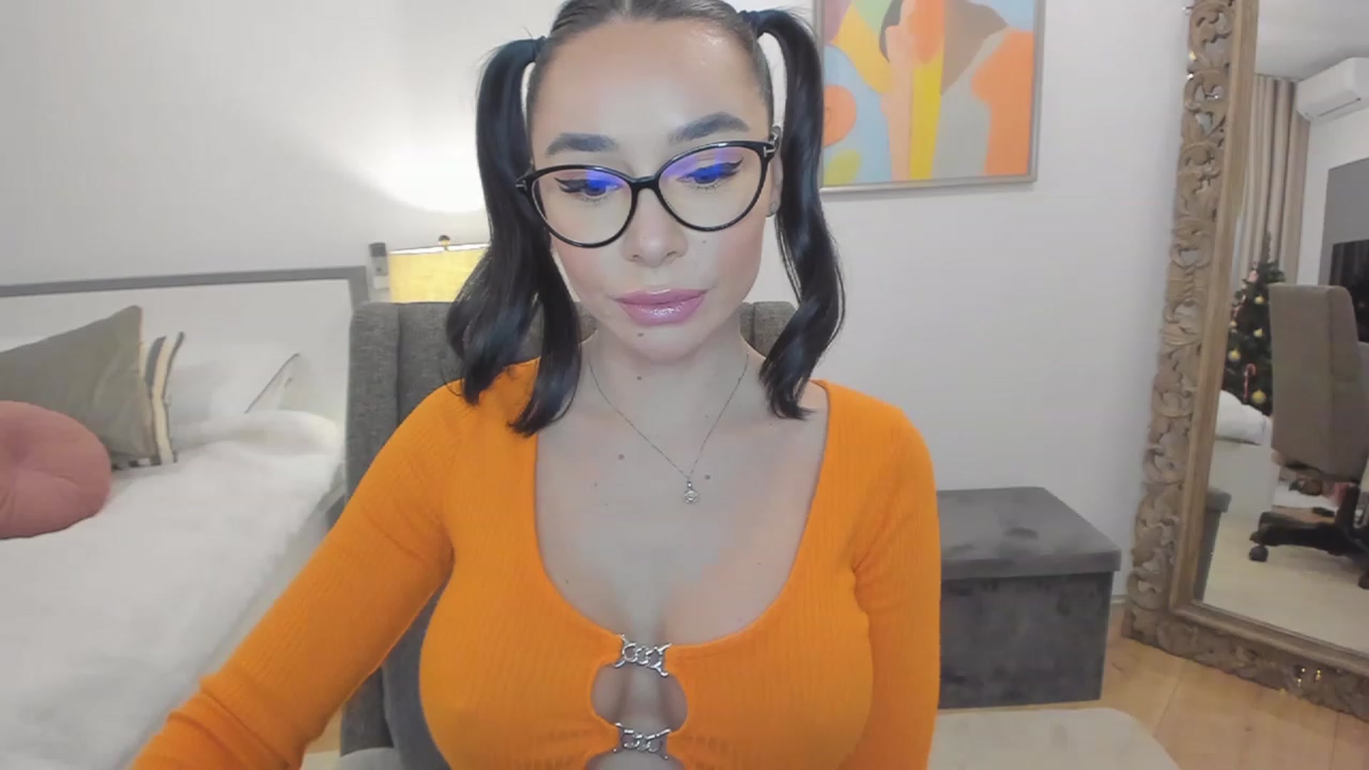 Gallery image thumbnail from BeaBeatrice's myfreecams stream on, 12/30/2022, 24:03 image 11 of 20