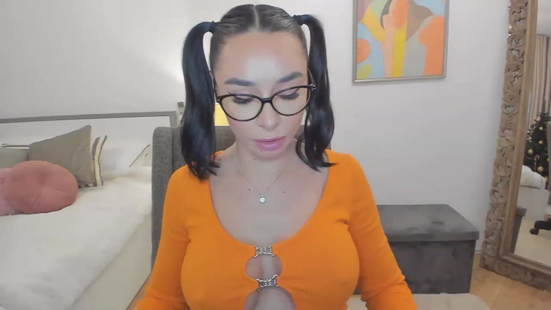 Gallery image thumbnail from BeaBeatrice's myfreecams stream on, 12/30/2022, 01:35 image 8 of 20