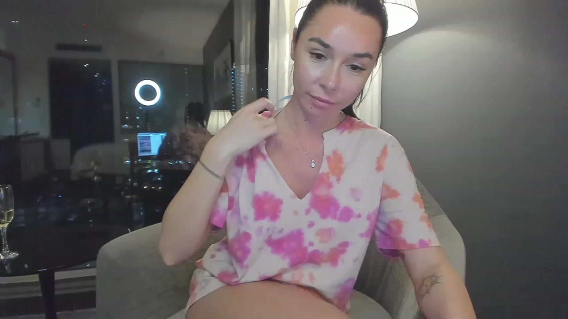 Gallery image thumbnail from BeaBeatrice's myfreecams stream on, 01/17/2023, 24:41 image 5 of 20