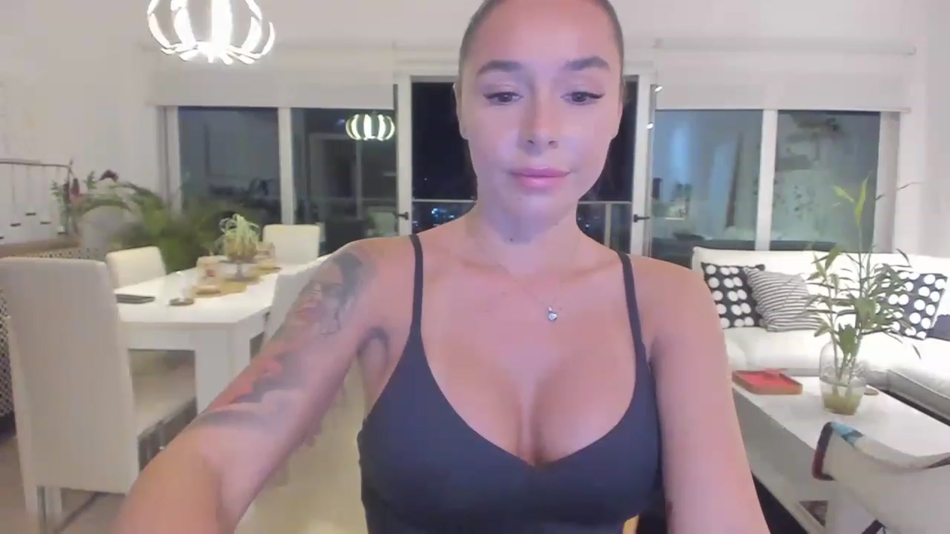 Gallery image thumbnail from BeaBeatrice's myfreecams stream on, 02/27/2023, 24:59 image 9 of 20