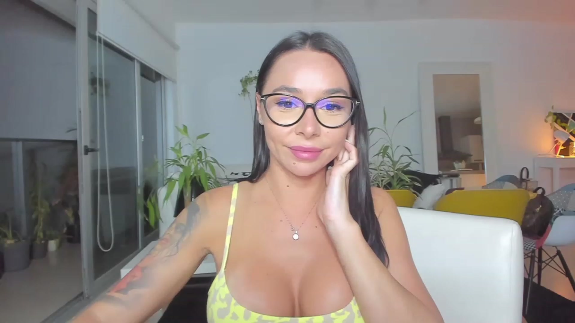 Gallery image thumbnail from BeaBeatrice's myfreecams stream on, 03/17/2023, 02:37 image 11 of 20