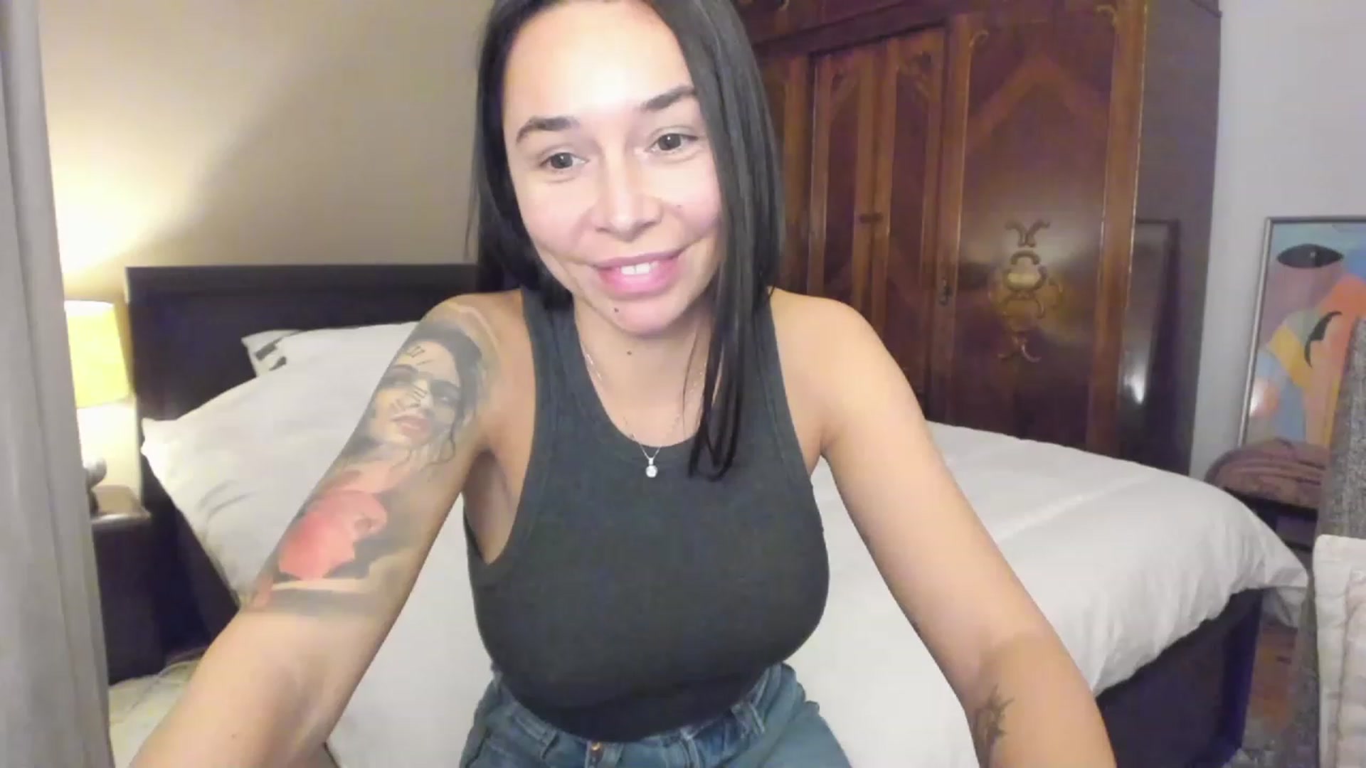Gallery image thumbnail from BeaBeatrice's myfreecams stream on, 04/16/2023, 23:49 image 2 of 20