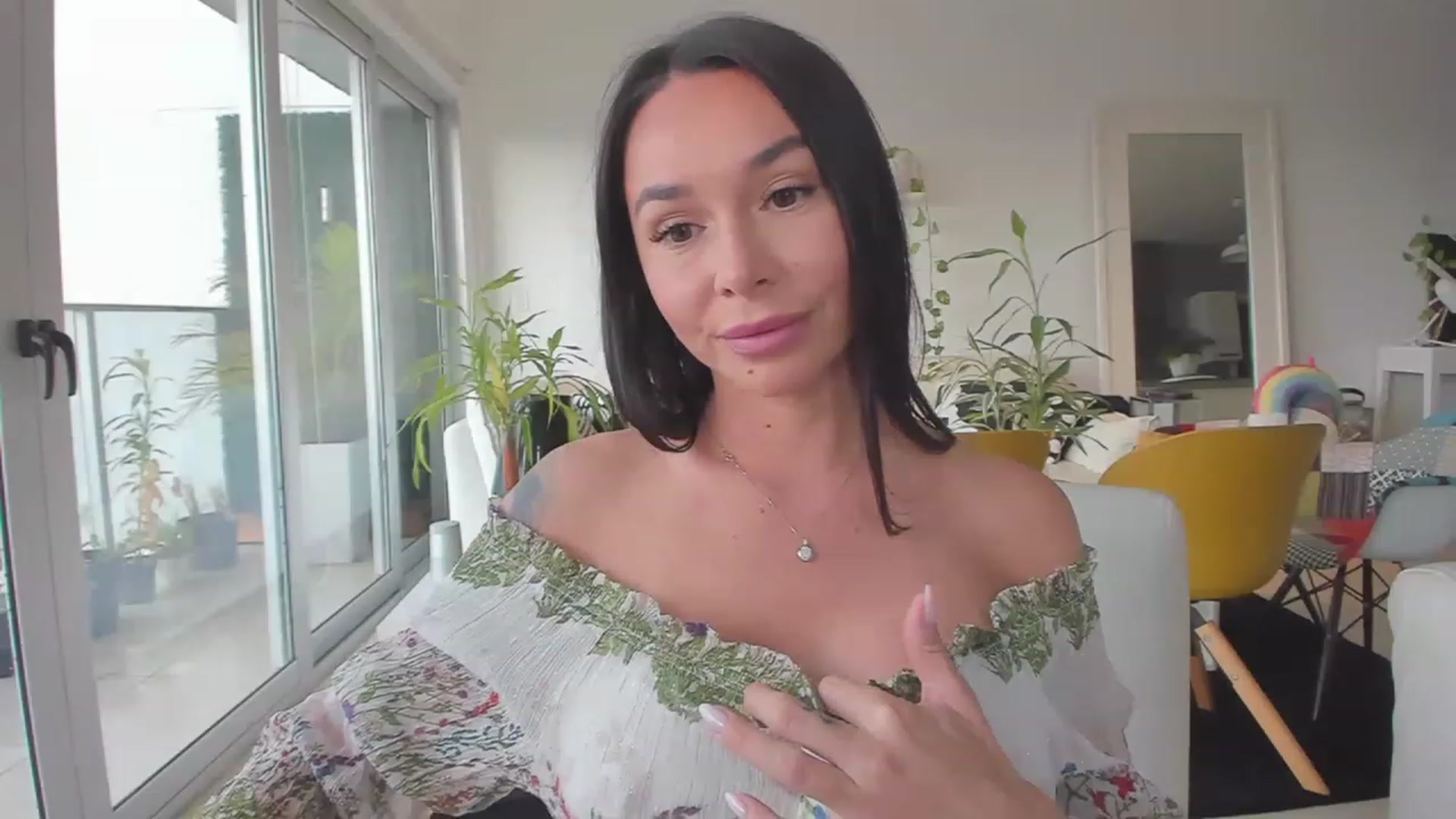 Gallery image thumbnail from BeaBeatrice's myfreecams stream on, 04/28/2023, 22:39 image 18 of 20
