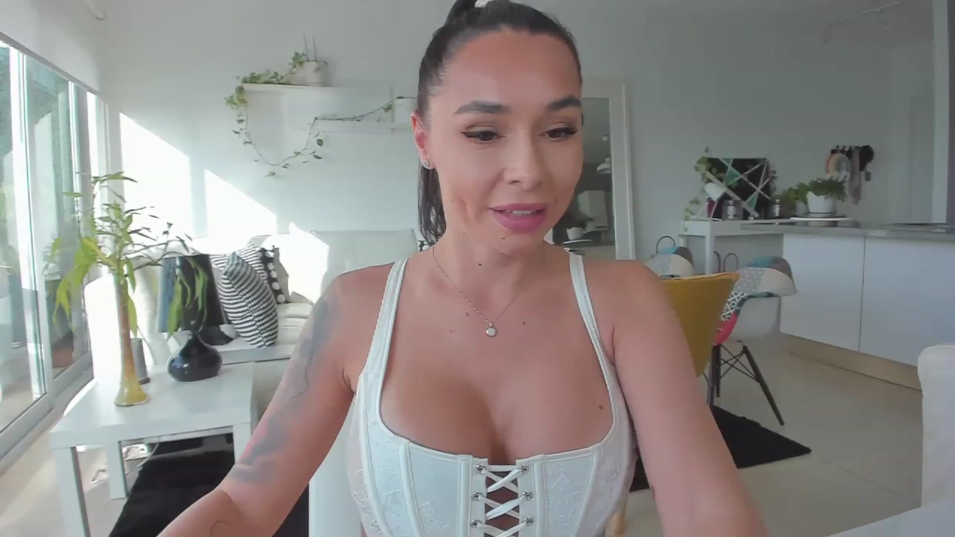 Gallery image thumbnail from BeaBeatrice's myfreecams stream on, 05/14/2023, 22:16 image 19 of 20