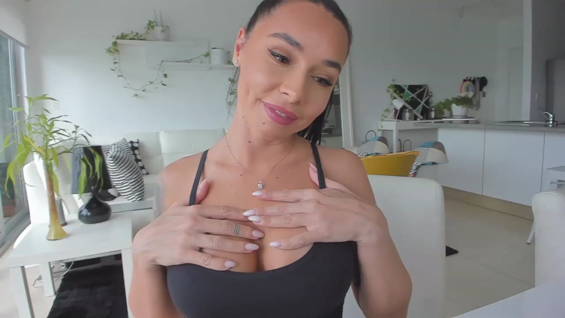 Gallery image thumbnail from BeaBeatrice's myfreecams stream on, 05/14/2023, 22:16 image 1 of 20