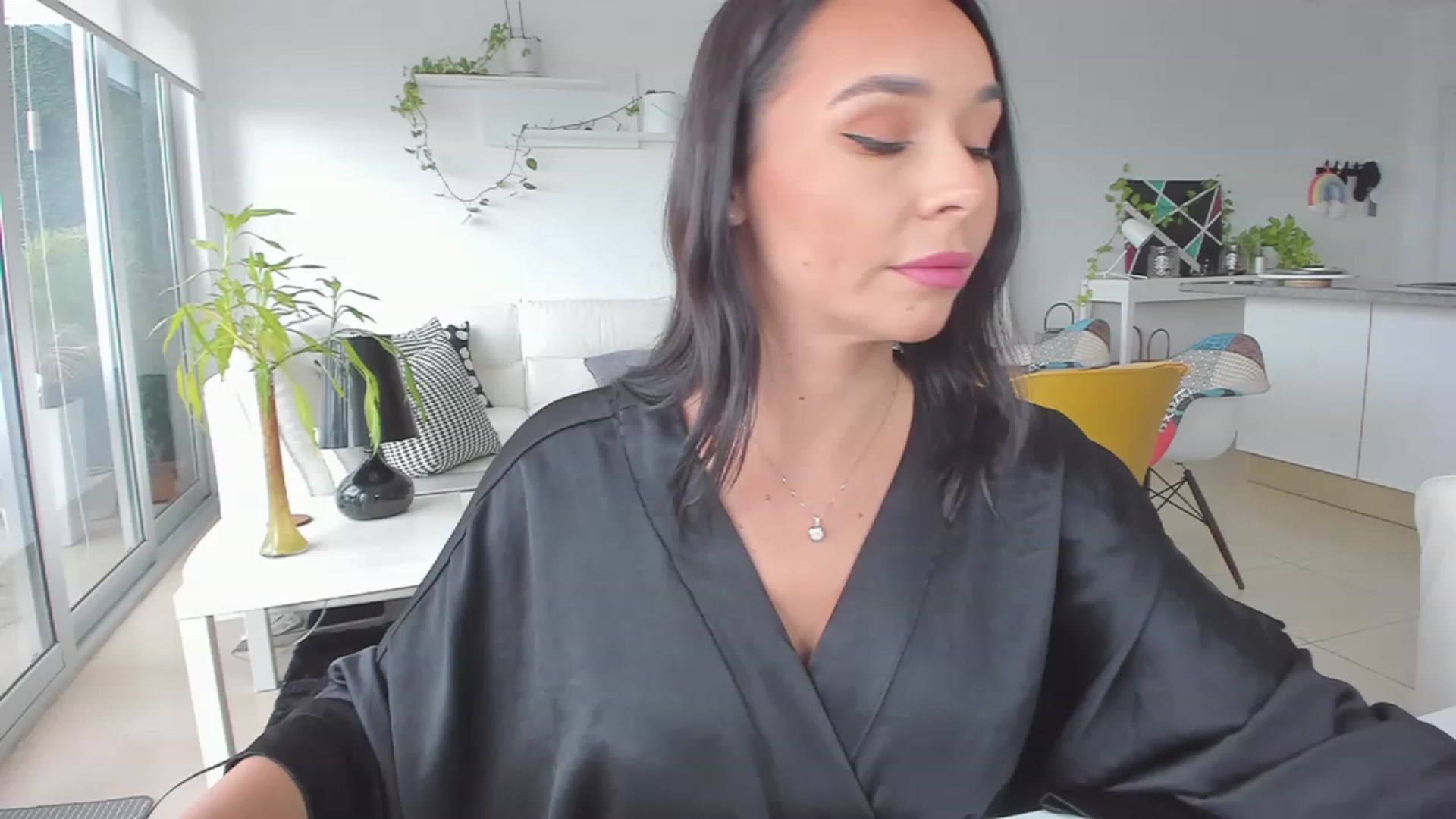 Gallery image thumbnail from BeaBeatrice's myfreecams stream on, 05/21/2023, 20:39 image 1 of 20