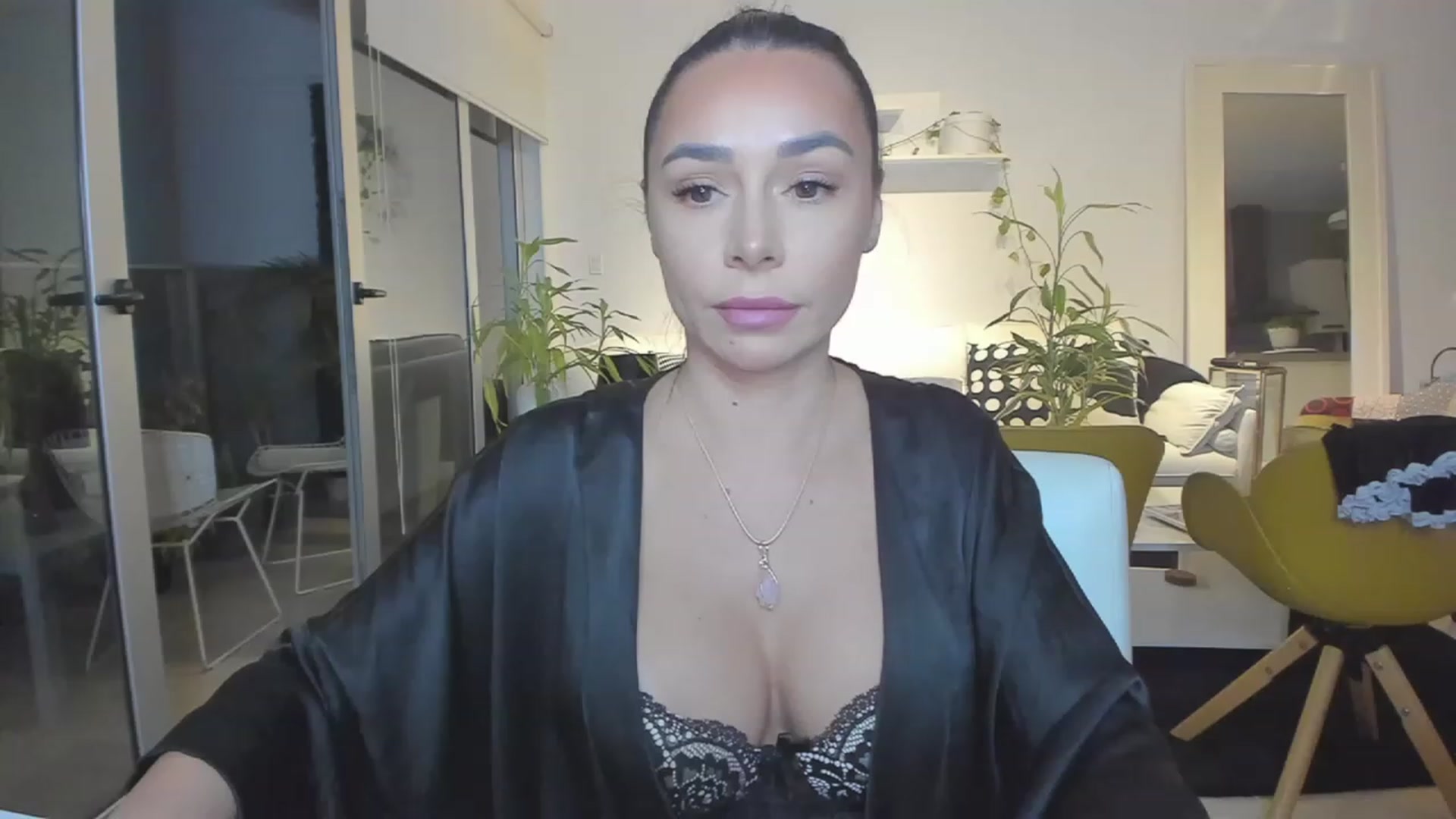 Gallery image thumbnail from BeaBeatrice's myfreecams stream on, 05/27/2023, 24:08 image 19 of 20