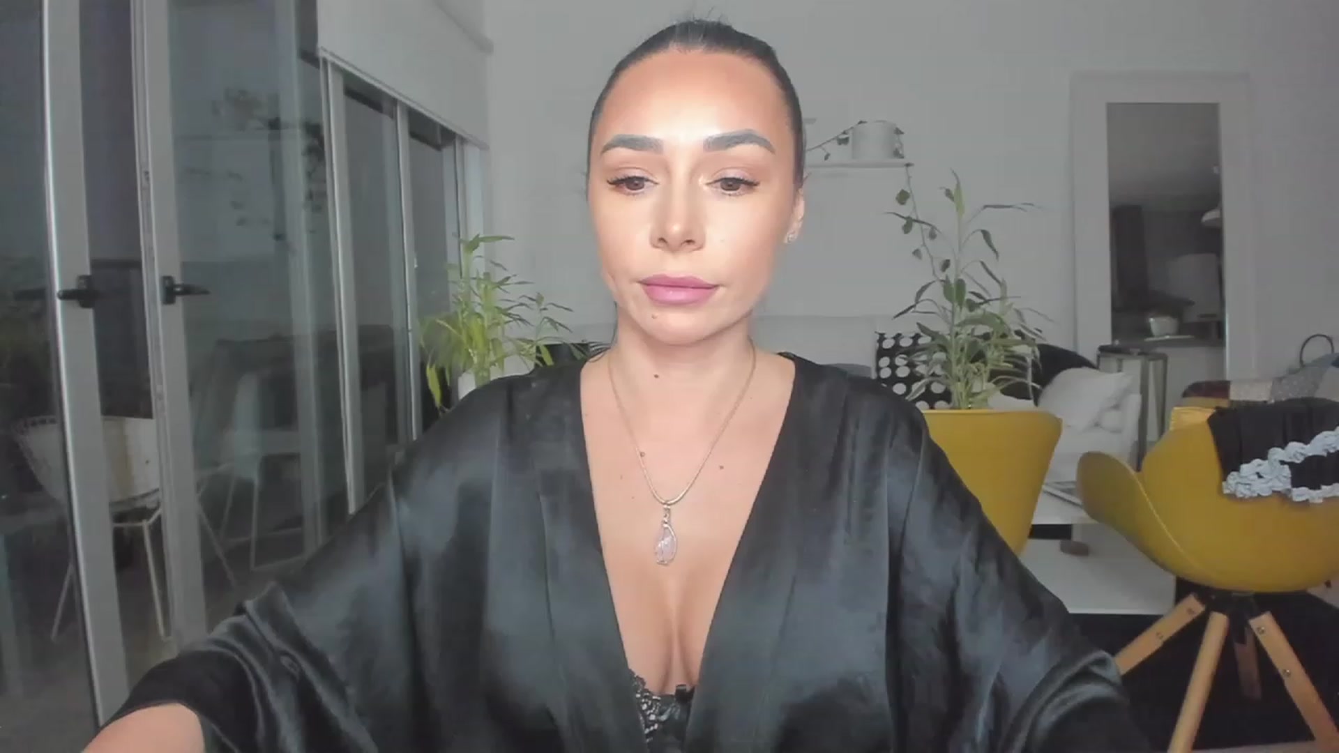 Gallery image thumbnail from BeaBeatrice's myfreecams stream on, 05/27/2023, 24:08 image 1 of 20