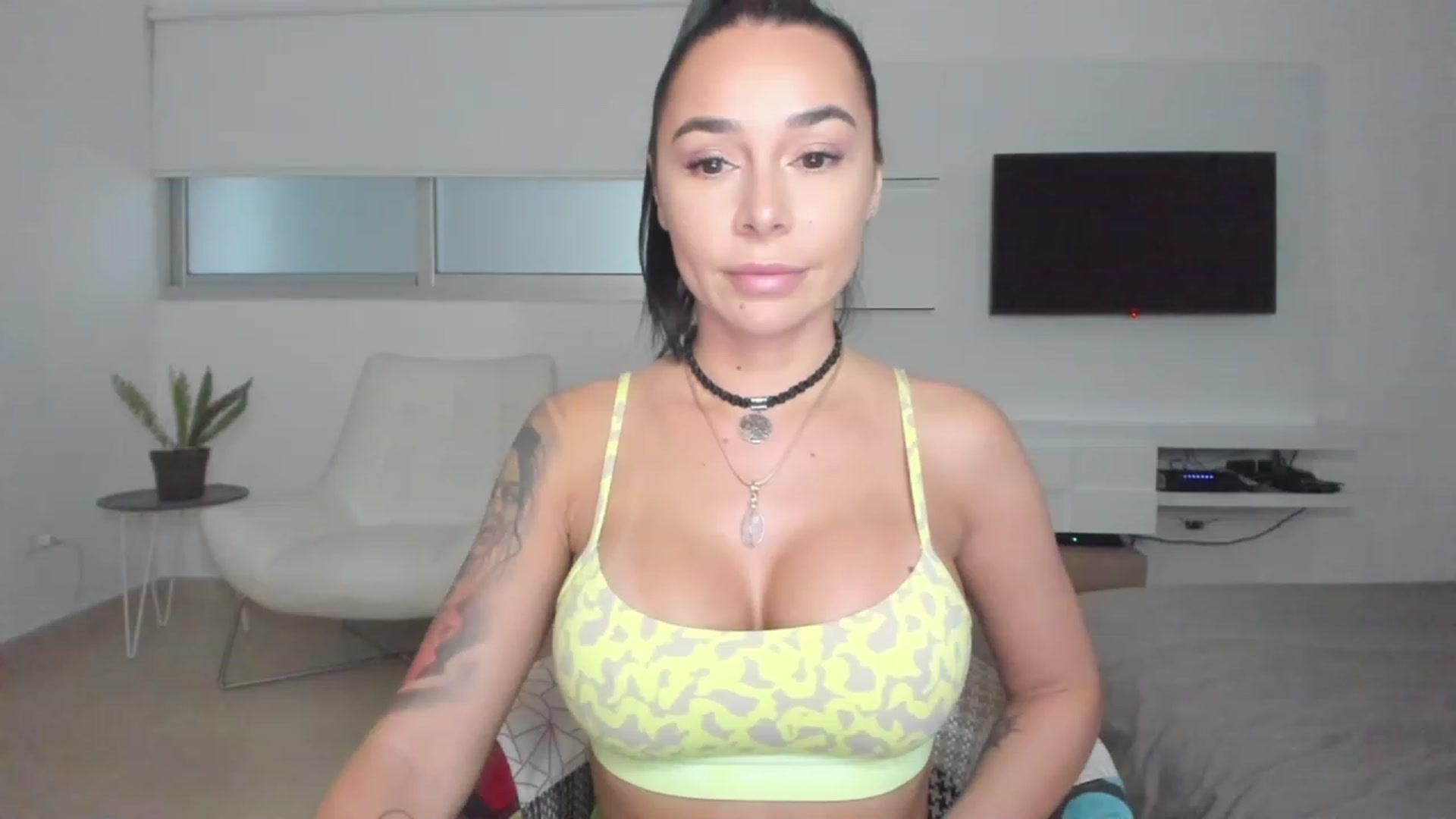 Gallery image thumbnail from BeaBeatrice's myfreecams stream on, 05/28/2023, 23:30 image 13 of 20