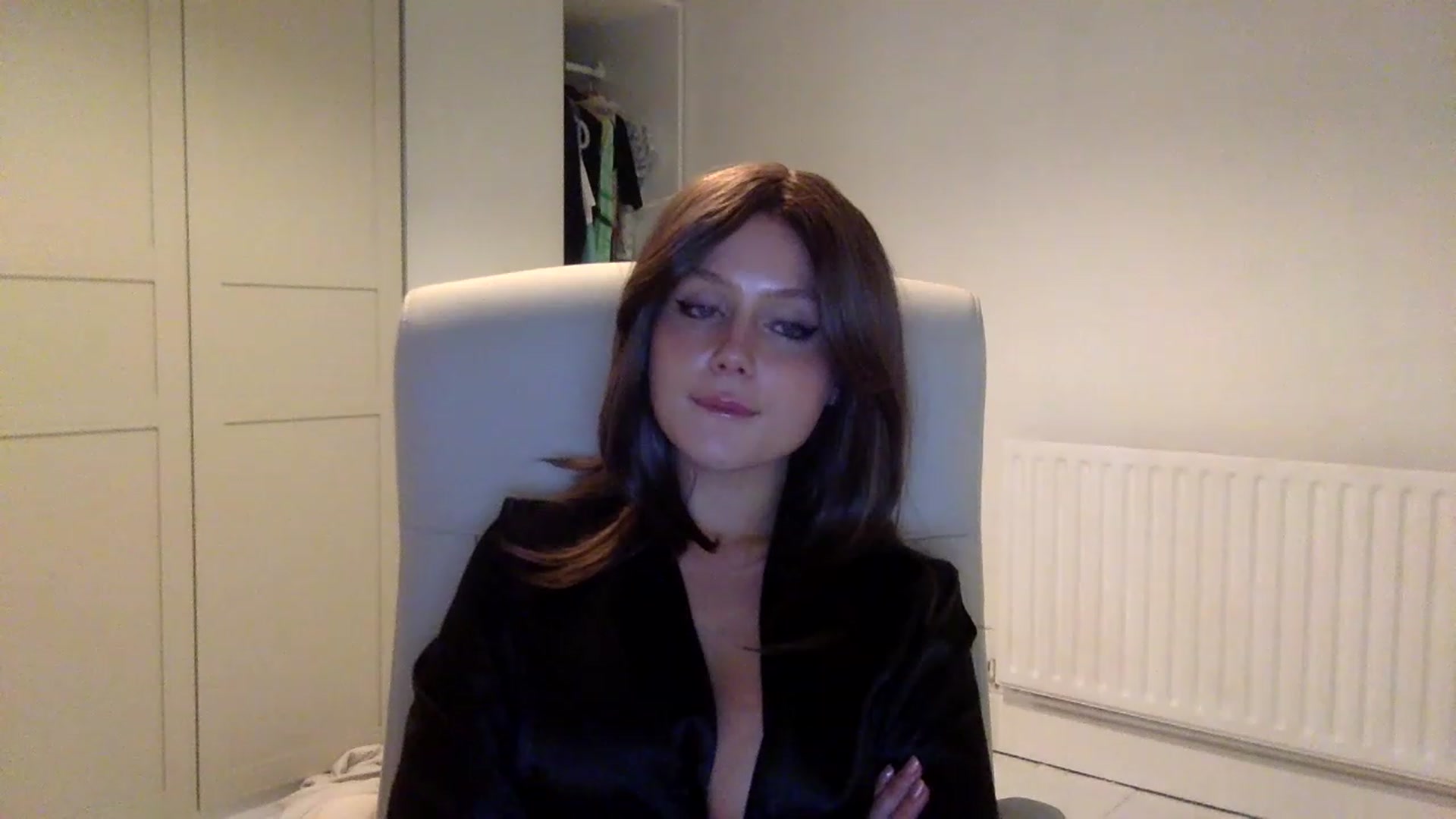 Gallery image thumbnail from BeaSaitou's myfreecams stream on, 11/14/2022, 22:18 image 13 of 20