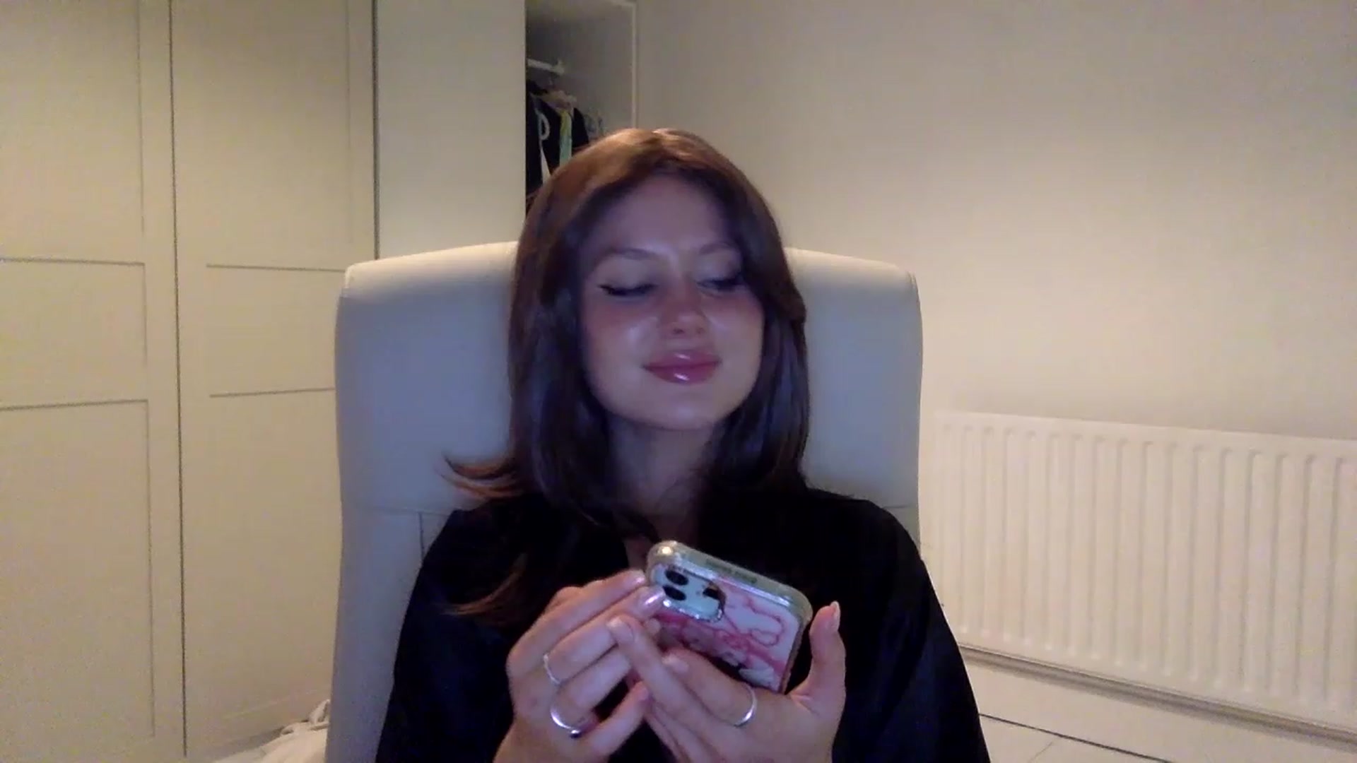 Gallery image thumbnail from BeaSaitou's myfreecams stream on, 11/14/2022, 22:18 image 8 of 20