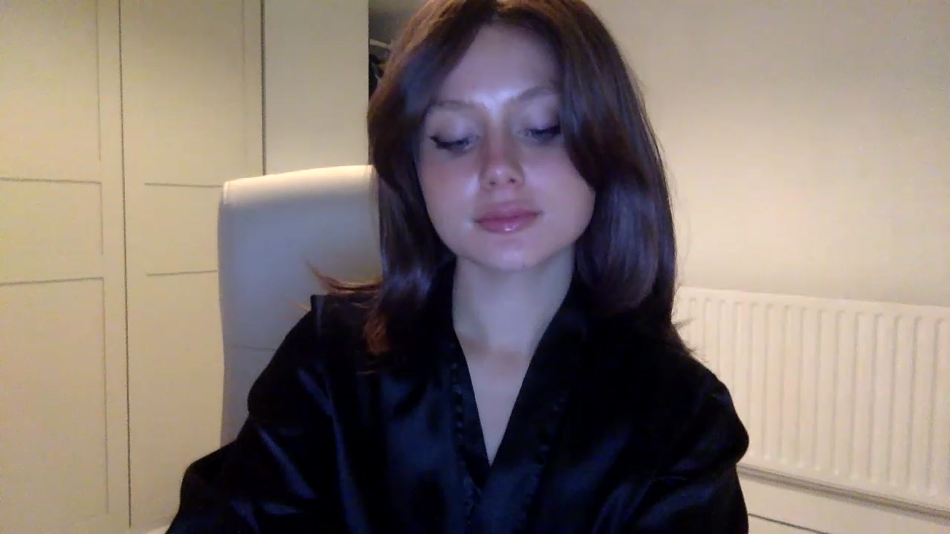 Gallery image thumbnail from BeaSaitou's myfreecams stream on, 11/14/2022, 22:18 image 19 of 20